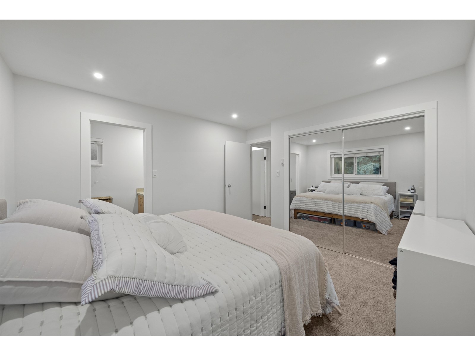 13507 15 Avenue, Surrey, British Columbia  V4A 5H4 - Photo 14 - R3012475