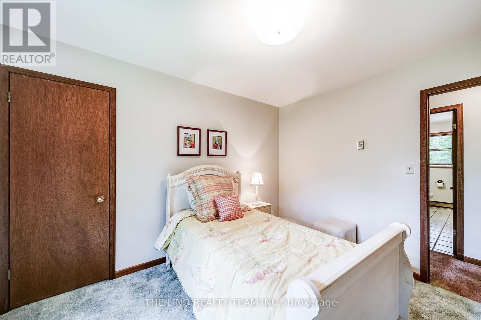 5205 10th Side Road, Innisfil, Ontario  L0L 1L0 - Photo 18 - N12203360