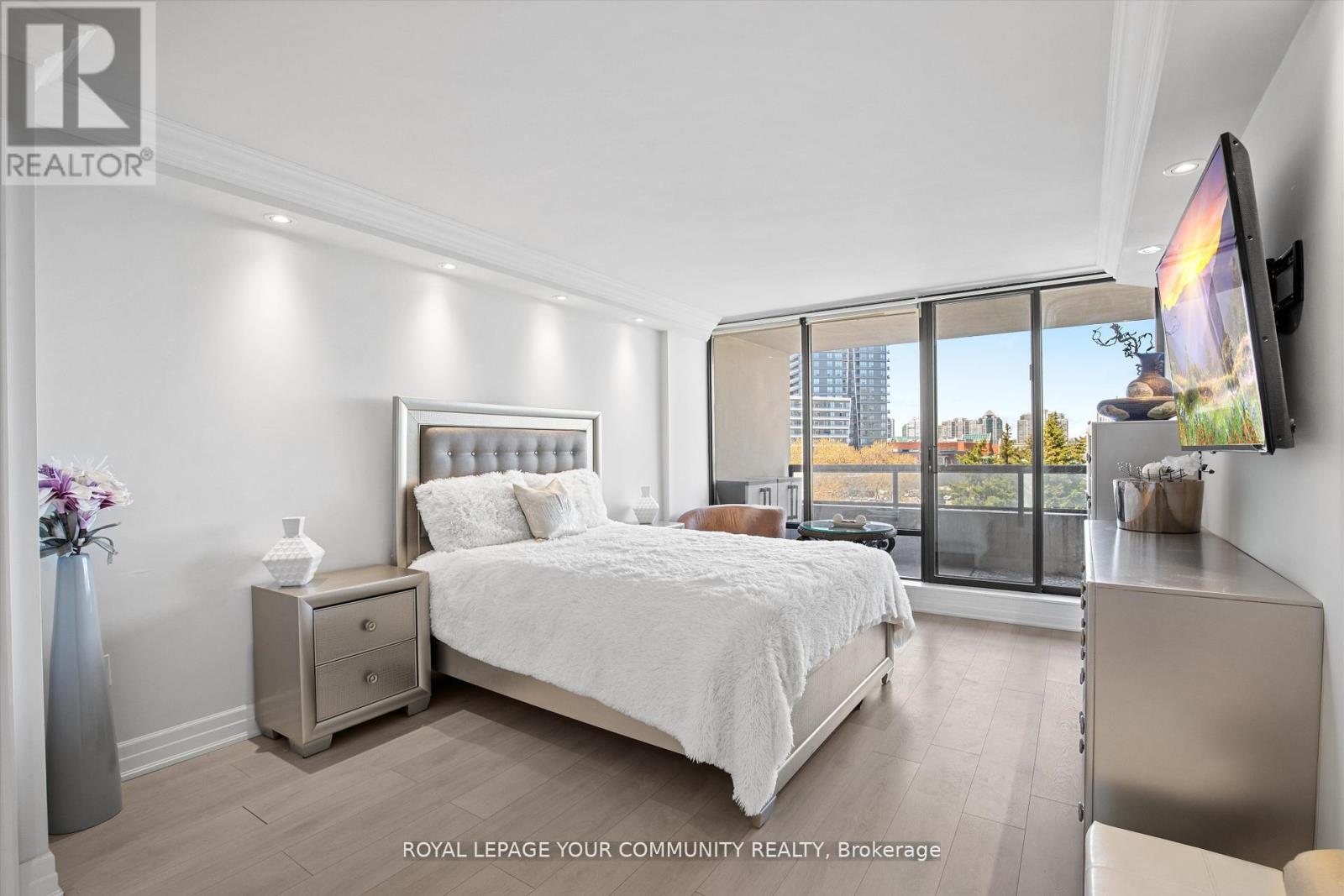 503 - 7420 Bathurst Street, Vaughan, Ontario  L4J 6X4 - Photo 12 - N12203414