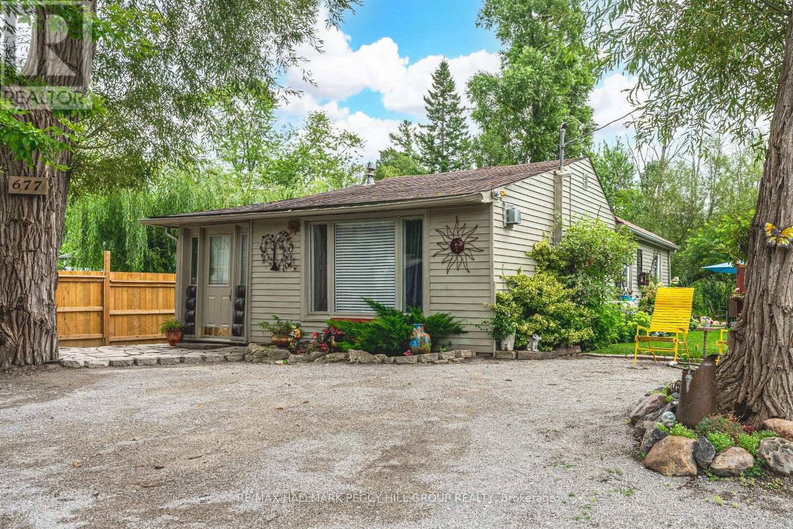 677 Reid Street, Innisfil, Ontario  L9S 2E9 - Photo 1 - N12203471