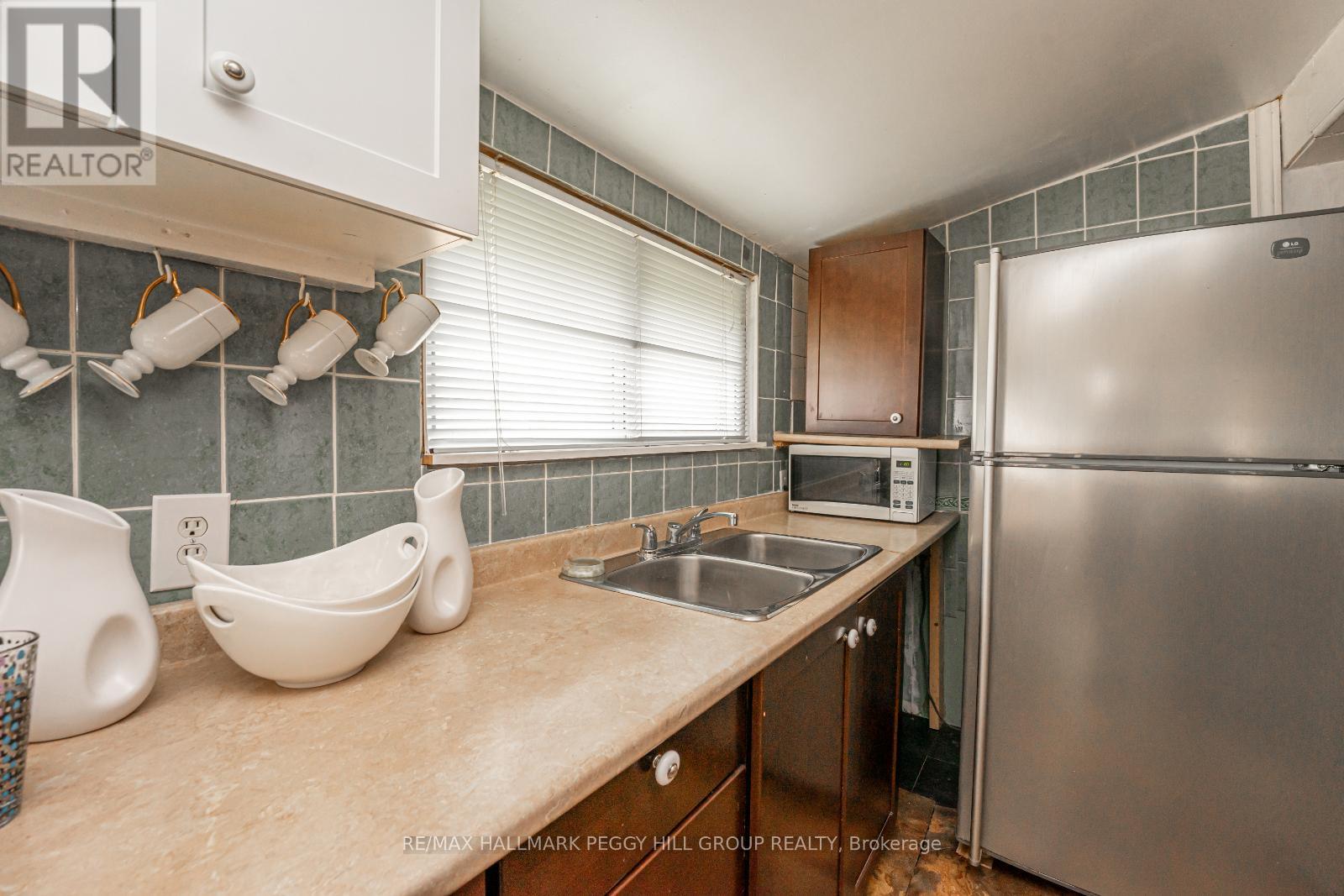 677 Reid Street, Innisfil, Ontario  L9S 2E9 - Photo 6 - N12203471