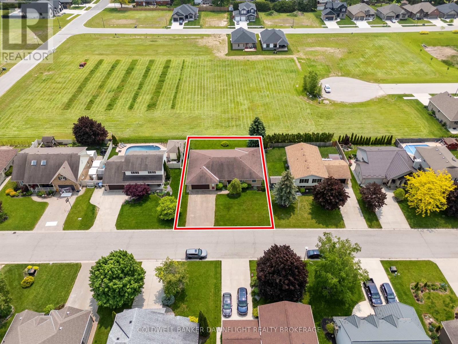 269 Rivers Boulevard, South Huron, Ontario  N0M 1S1 - Photo 2 - X12203536