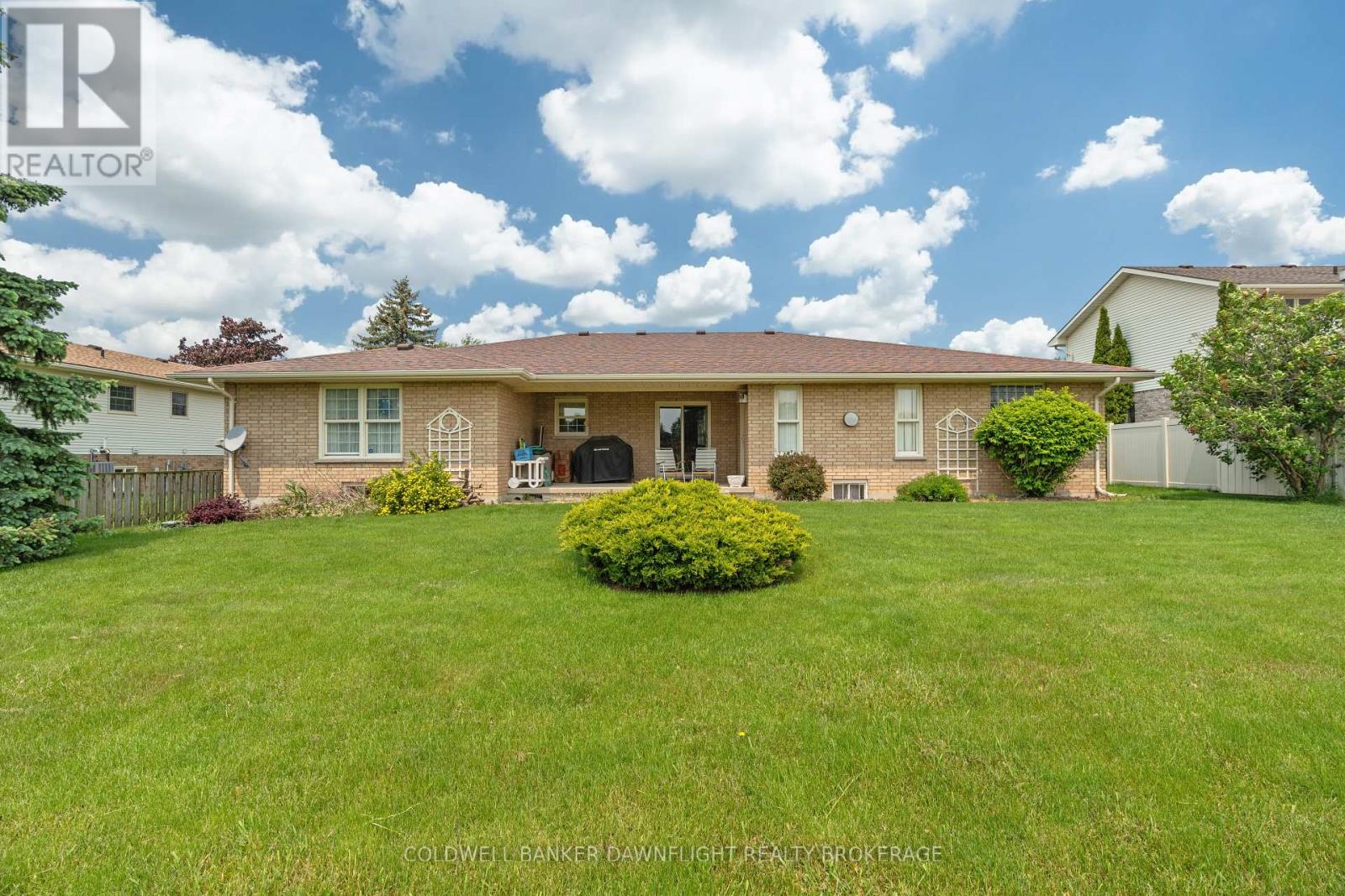 269 Rivers Boulevard, South Huron, Ontario N0M 1S1 - Photo 42 - X12203536