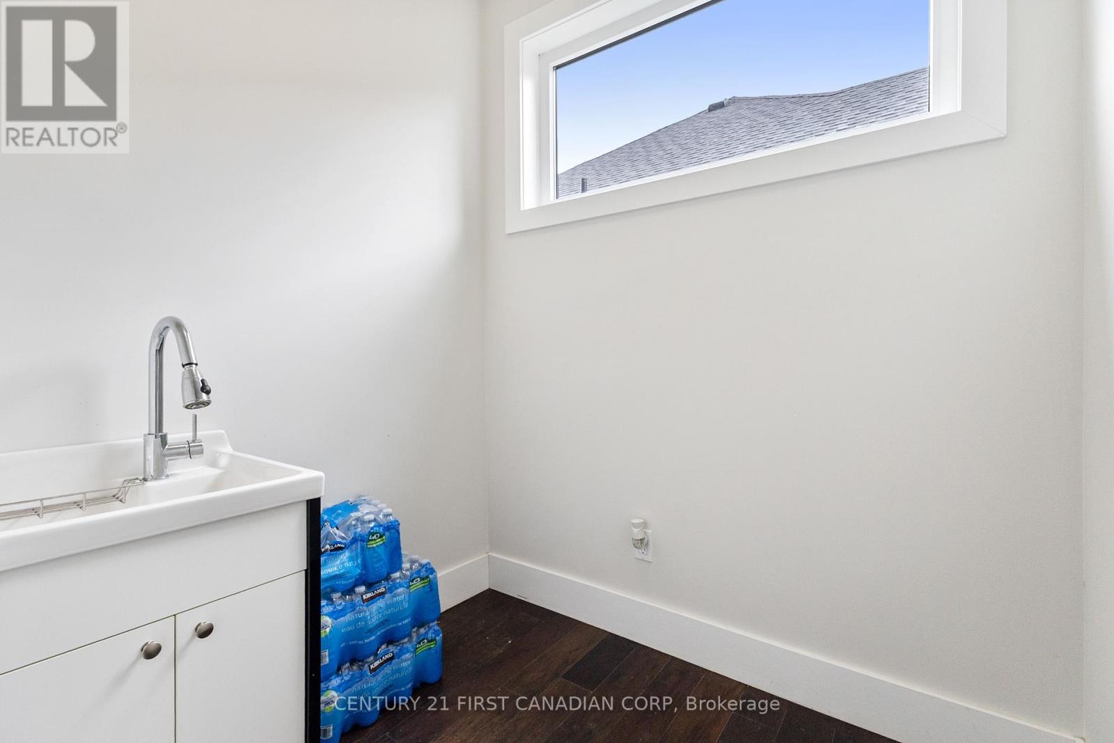67 - 41 Earlscourt Terrace, Middlesex Centre, Ontario N0L 1R0 - Photo 8 - X12203554