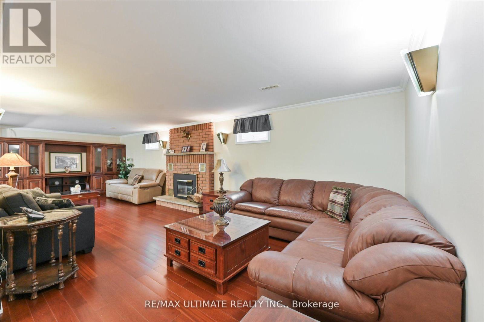 2321 Harcourt Crescent, Mississauga, Ontario  L4Y 3Y7 - Photo 22 - W12203391