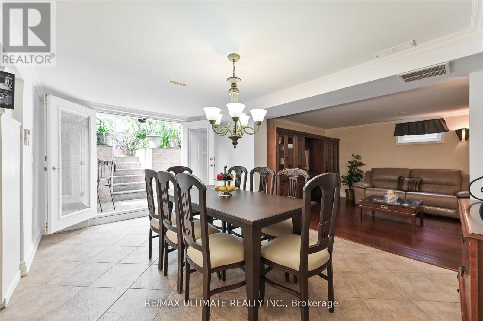 2321 Harcourt Crescent, Mississauga, Ontario  L4Y 3Y7 - Photo 26 - W12203391