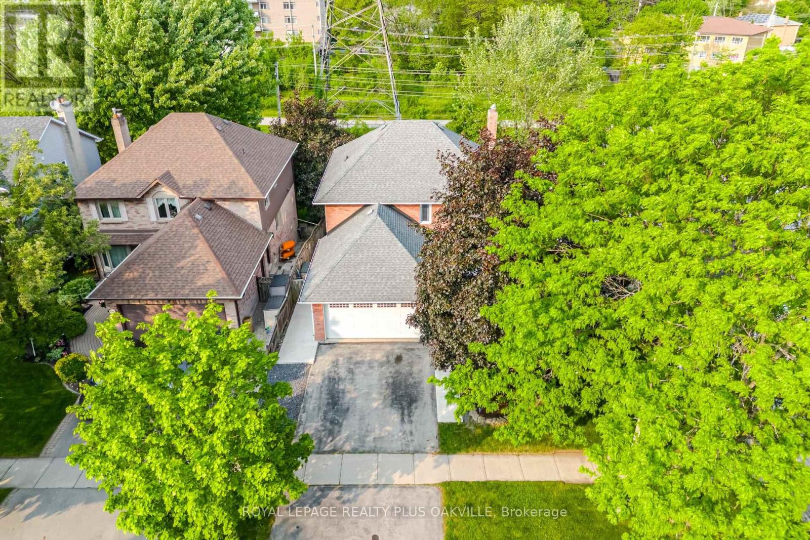 1294 HAMMOND STREET, Burlington, Ontario