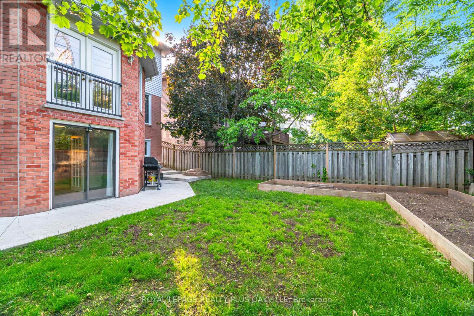 1294 Hammond Street, Burlington, Ontario  L7S 2C5 - Photo 47 - W12203410