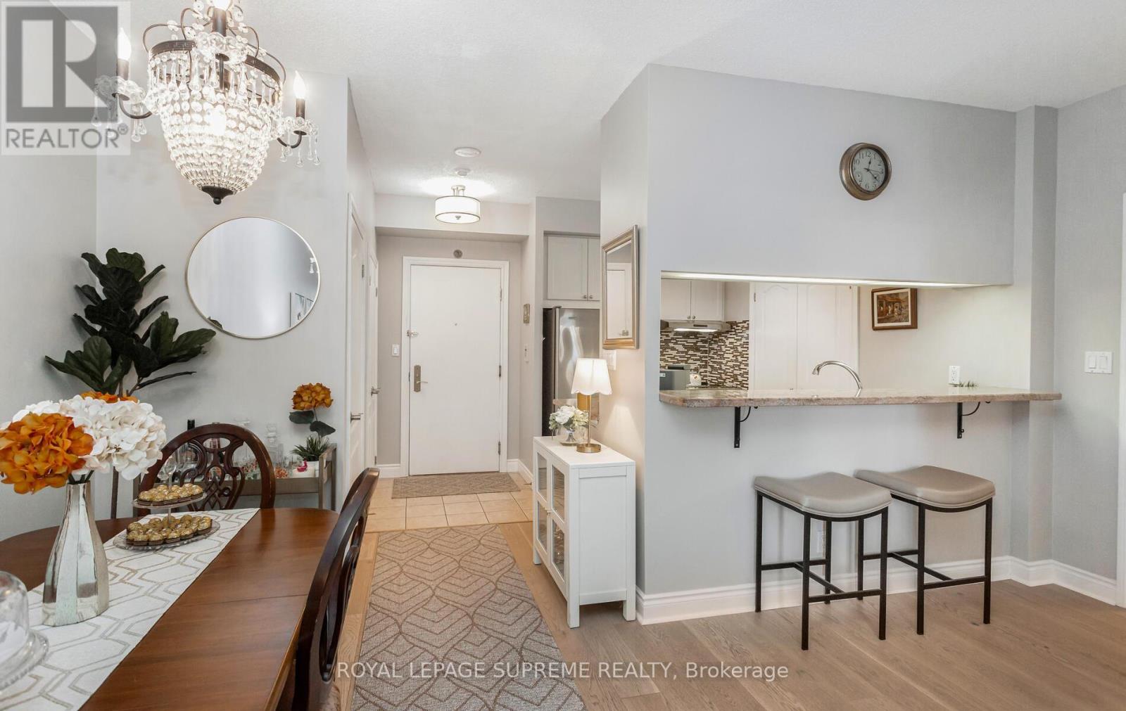 411 - 2 Aberfoyle Crescent, Toronto, Ontario  M8X 2Z8 - Photo 11 - W12203459