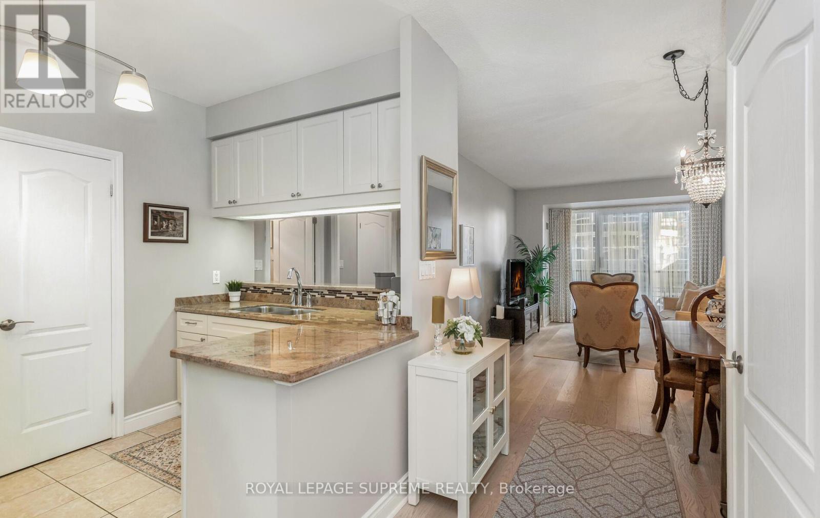 411 - 2 Aberfoyle Crescent, Toronto, Ontario  M8X 2Z8 - Photo 4 - W12203459