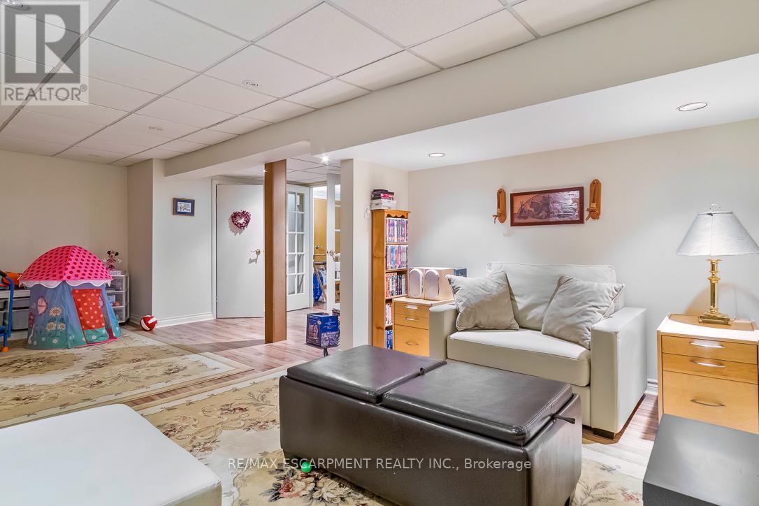 1580 Woodeden Drive, Mississauga, Ontario  L5H 3S5 - Photo 27 - W12203461