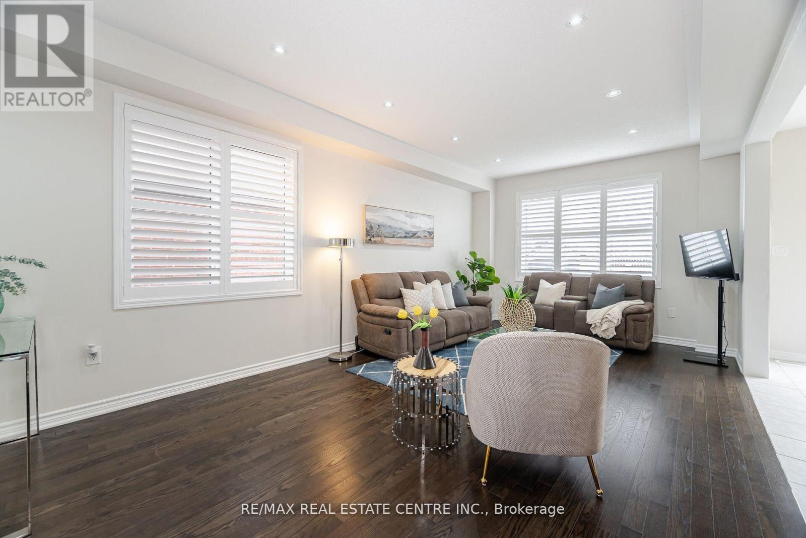 48 Enford Crescent, Brampton, Ontario  L7A 4C7 - Photo 11 - W12203465