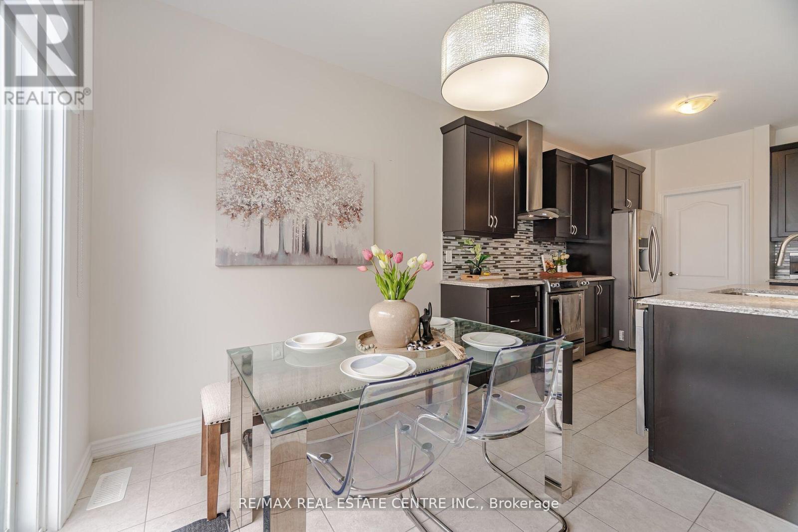 48 Enford Crescent, Brampton, Ontario  L7A 4C7 - Photo 14 - W12203465
