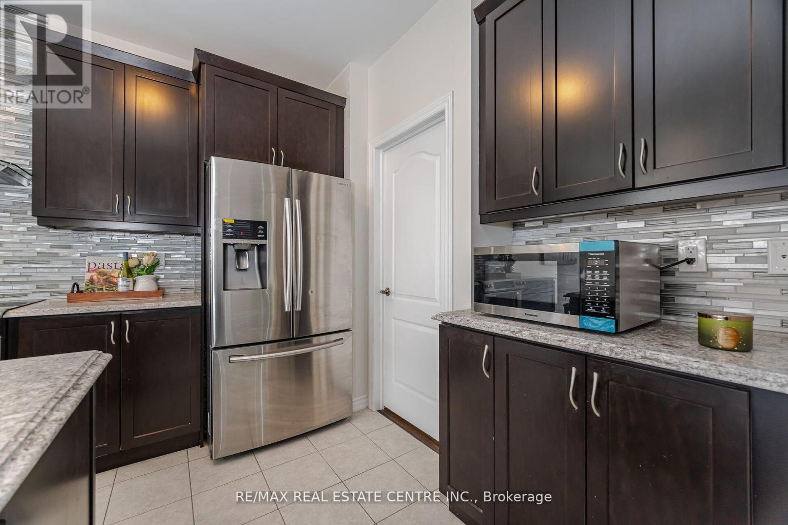 48 Enford Crescent, Brampton, Ontario  L7A 4C7 - Photo 18 - W12203465