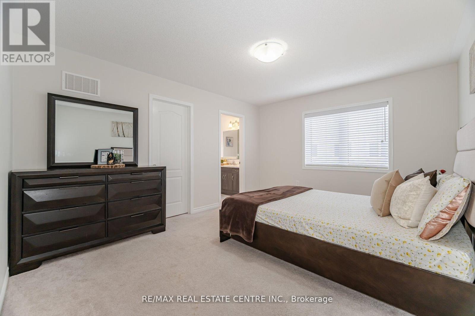 48 Enford Crescent, Brampton, Ontario  L7A 4C7 - Photo 25 - W12203465