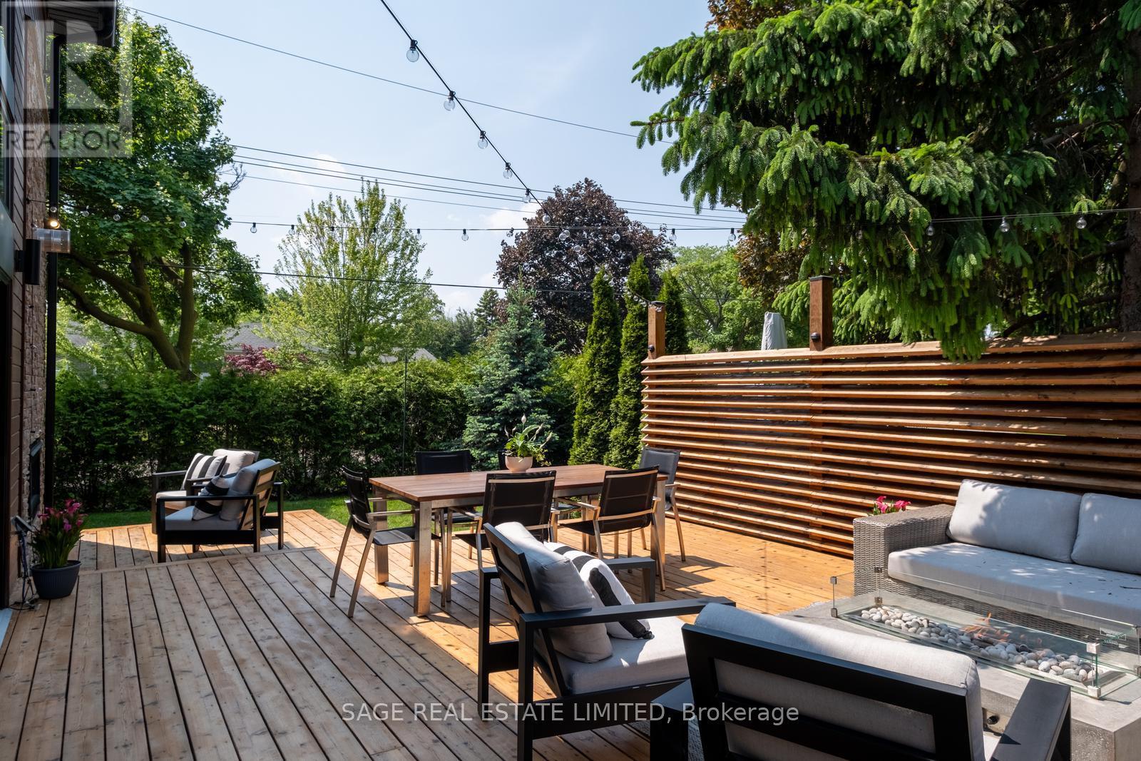 26 Wellesworth Drive, Toronto, Ontario  M9C 4P7 - Photo 23 - W12203492