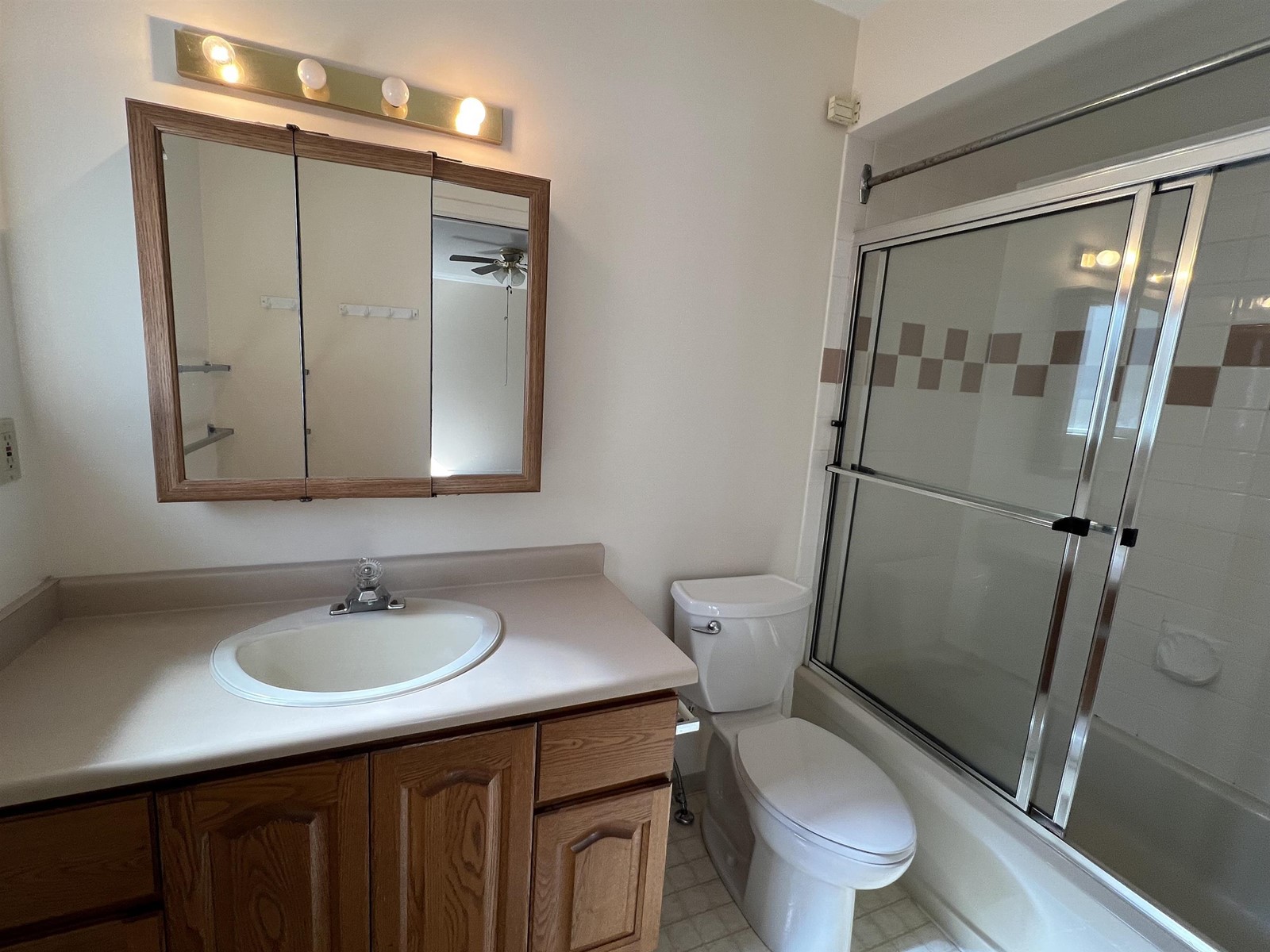 32009 Sorrento Avenue, Abbotsford, British Columbia  V2T 5B8 - Photo 19 - R3012031
