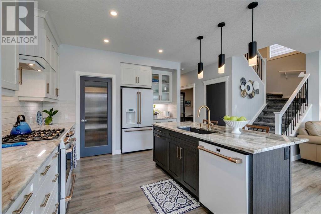 36 Fireside Link, Cochrane, Alberta  T4C 2T1 - Photo 10 - A2226351