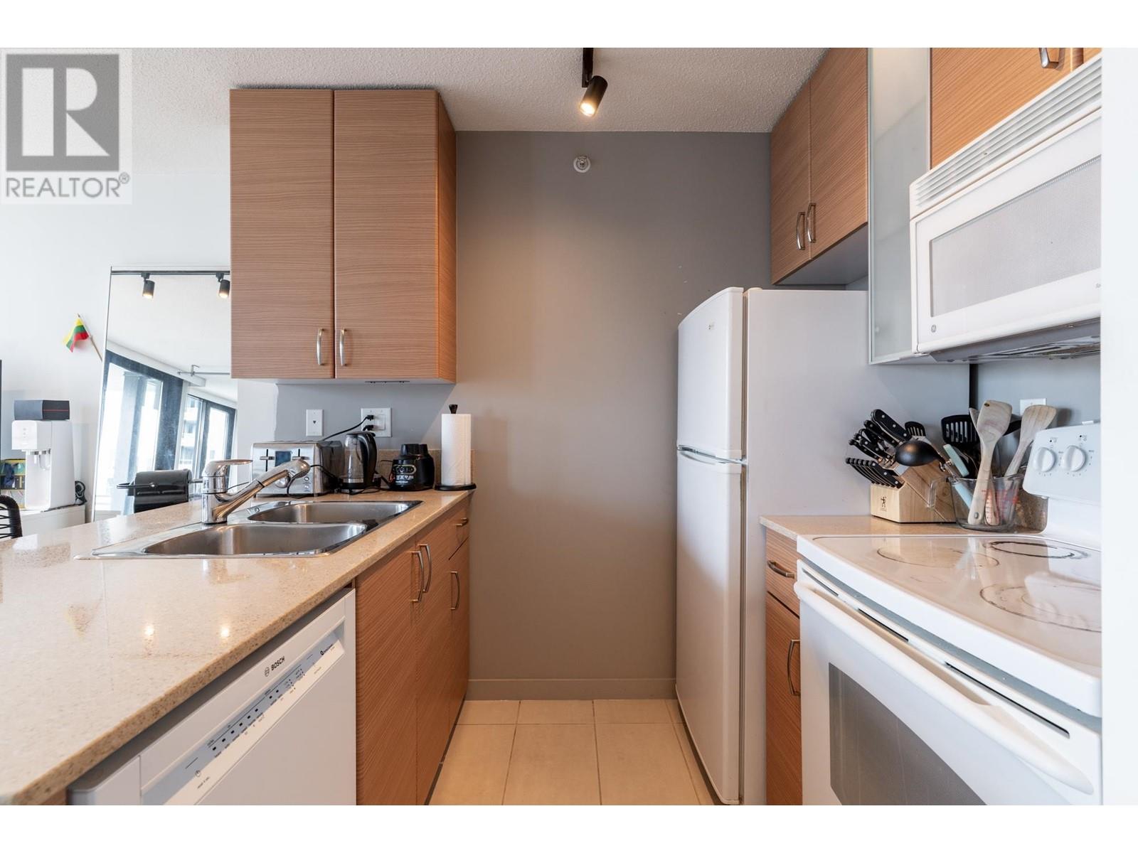 2003 909 Mainland Street, Vancouver, British Columbia  V6B 1S3 - Photo 4 - R3012465