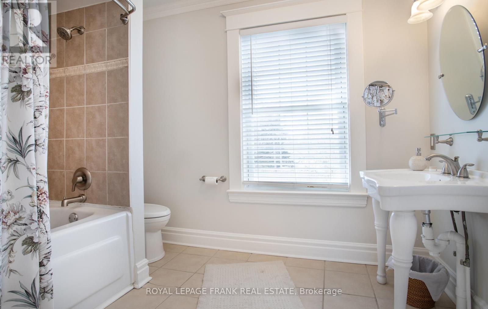 600 Centre Street N, Whitby, Ontario  L1N 4T6 - Photo 29 - E12203199
