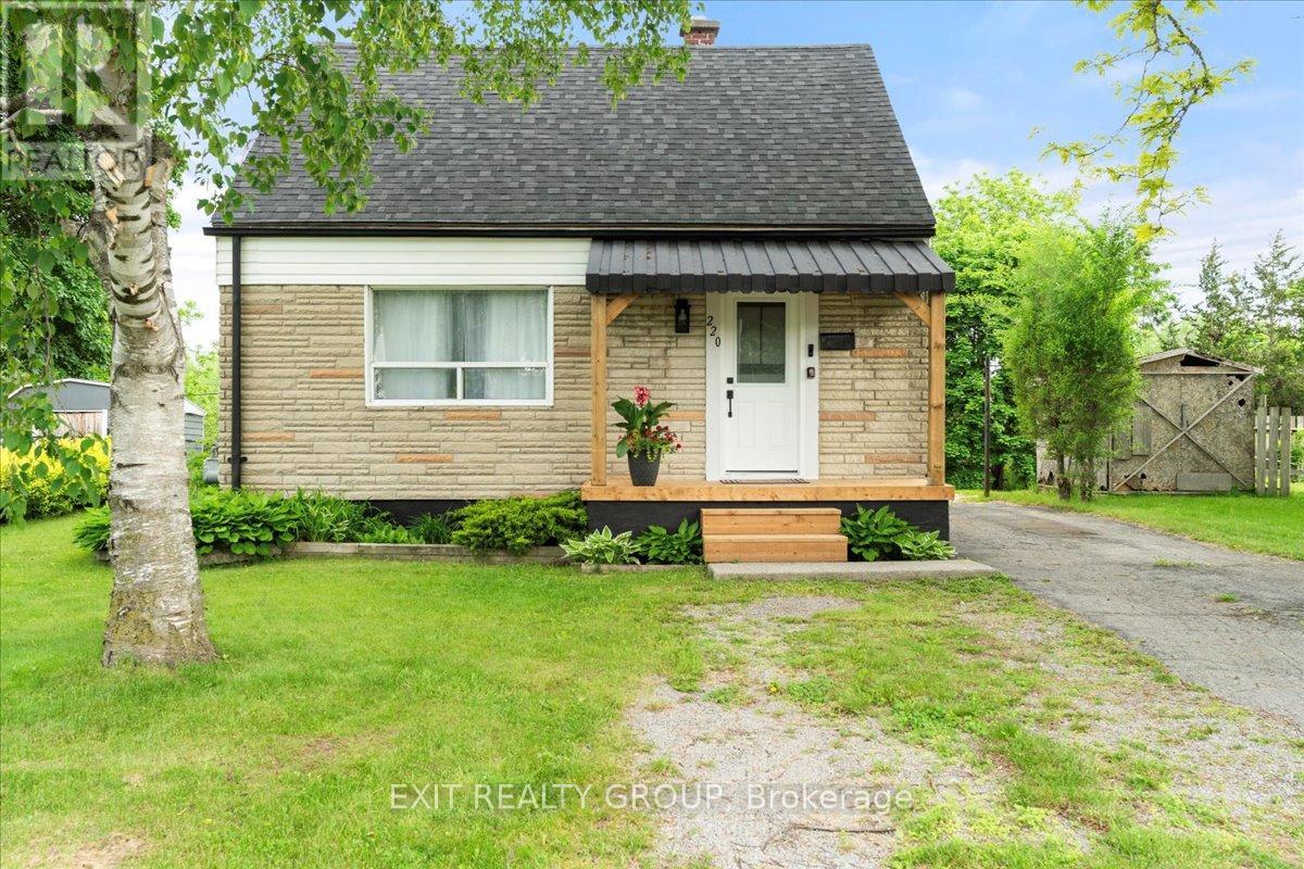 220 Pine Street, Belleville, Ontario  K8N 2N4 - Photo 2 - X12202352