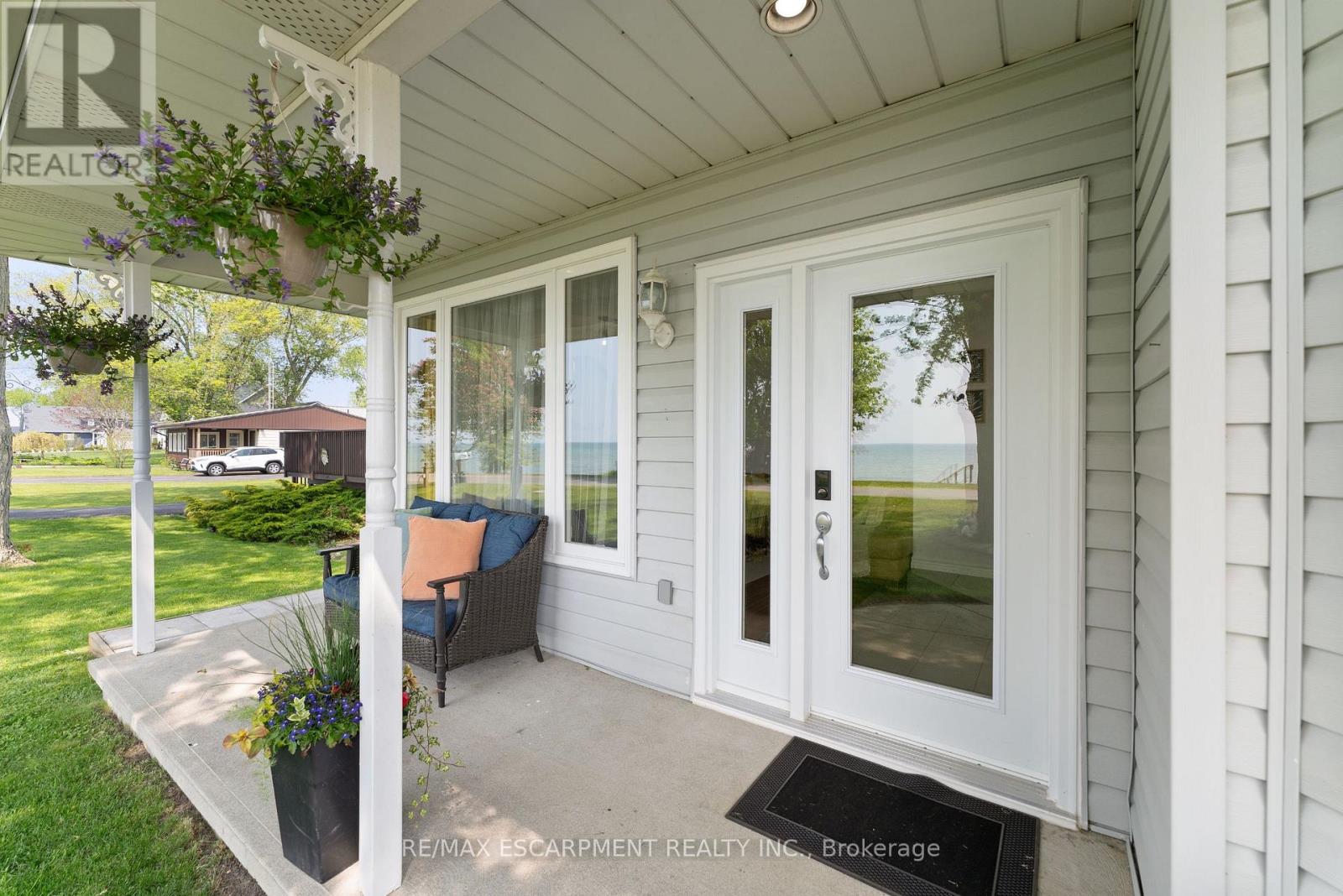 Property at 1351 LAKESHORE ROAD image 4