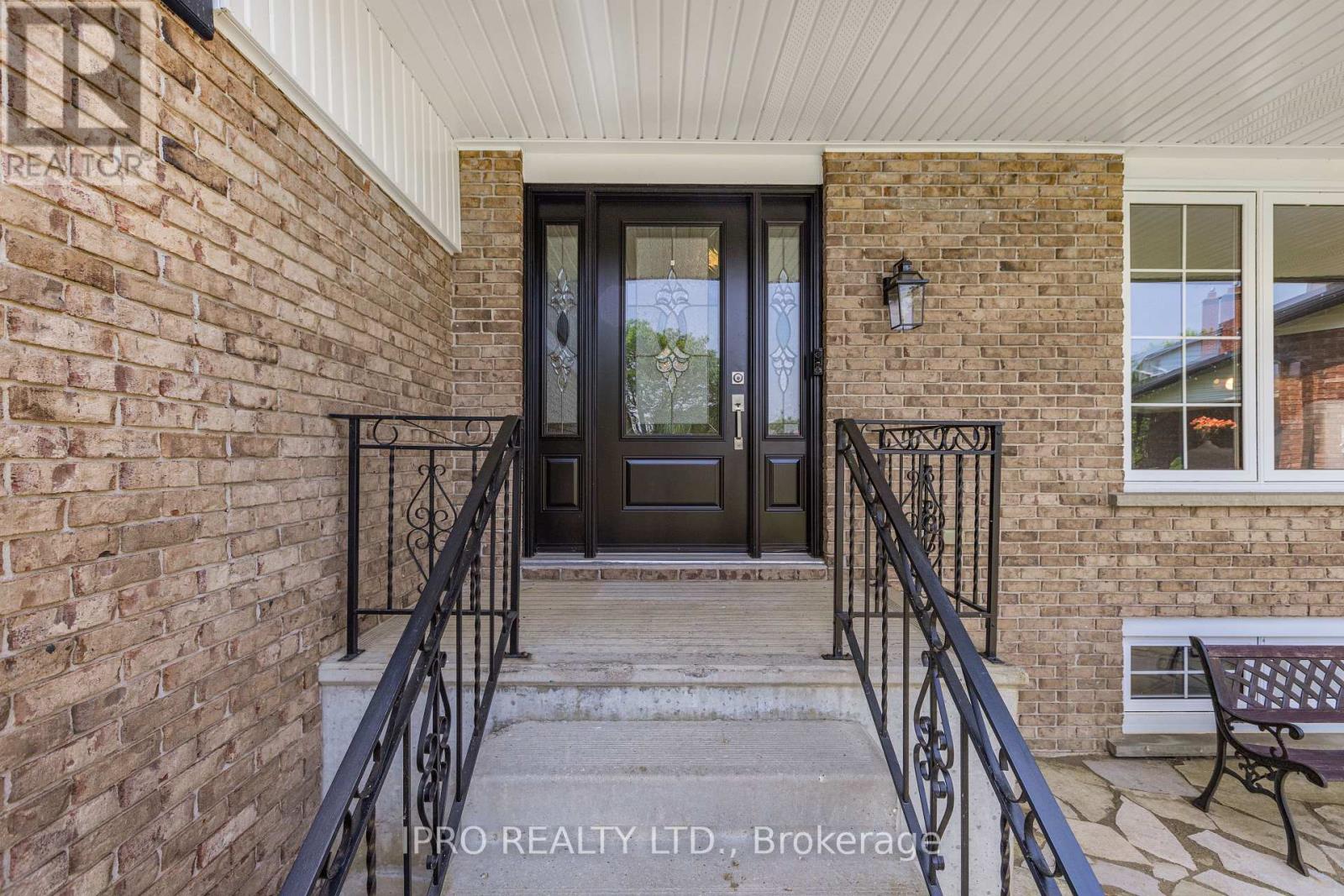 6 Roselawn Court, Norfolk, Ontario  N0A 1N4 - Photo 3 - X12203516