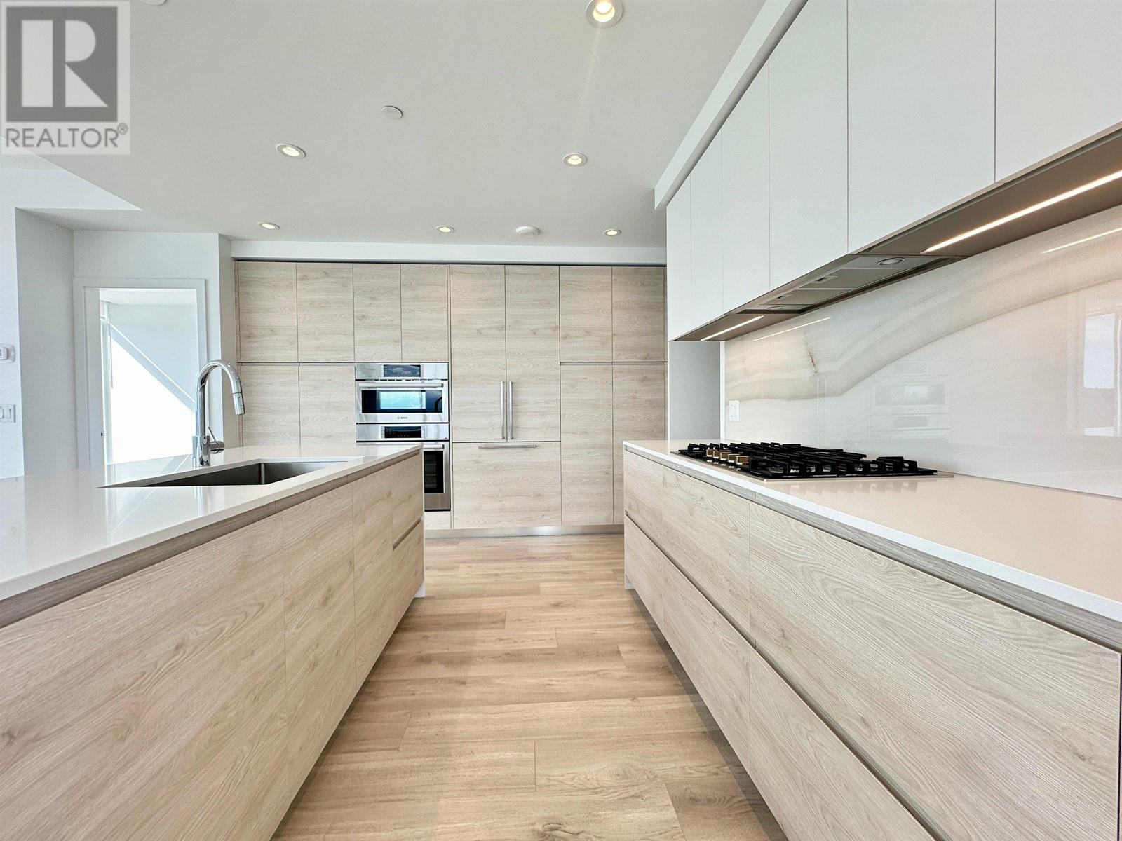 1908 660 Quayside Drive, New Westminster, British Columbia  V3M 0P2 - Photo 1 - R3012442