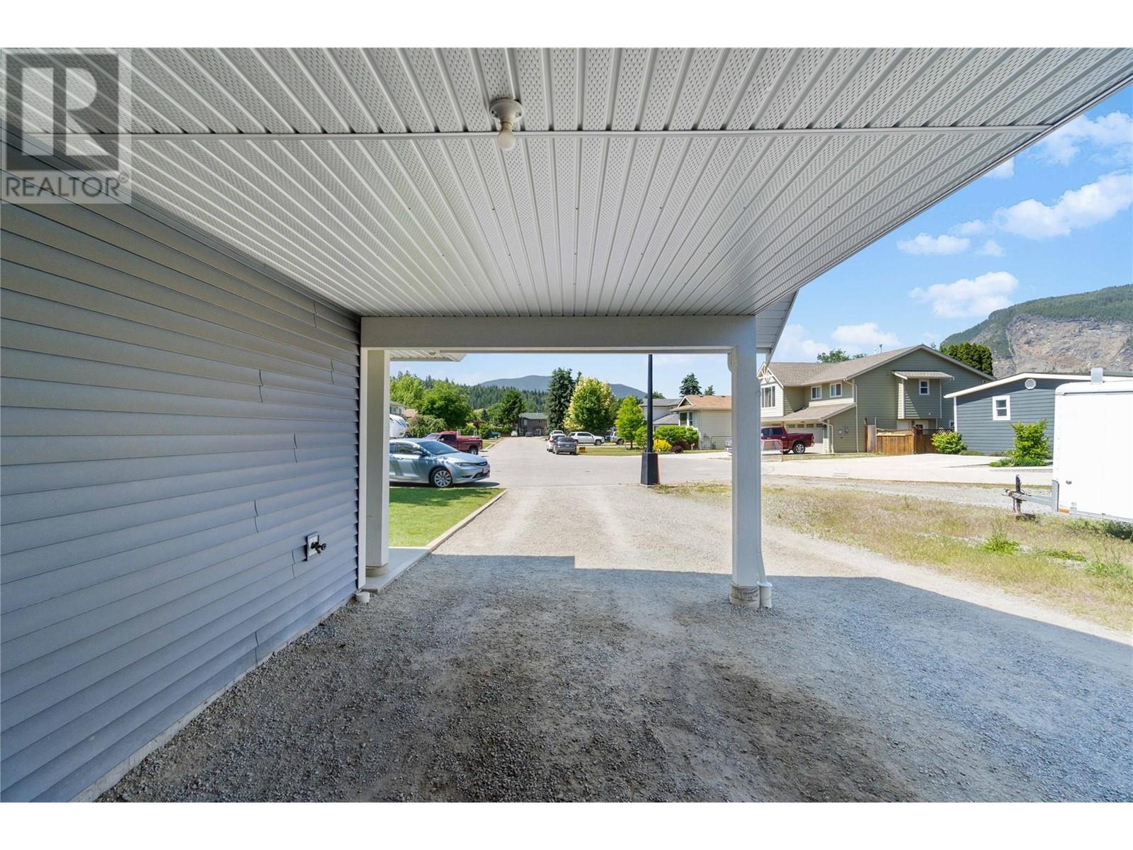 5480 73 Avenue Ne, Salmon Arm, British Columbia  V0E 1K0 - Photo 59 - 10350487