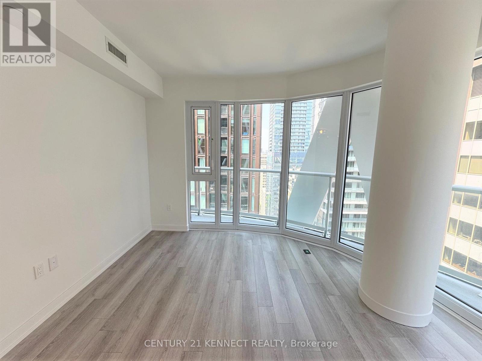 2712 - 230 Simcoe Street, Toronto, Ontario  M5T 1T4 - Photo 5 - C12201812