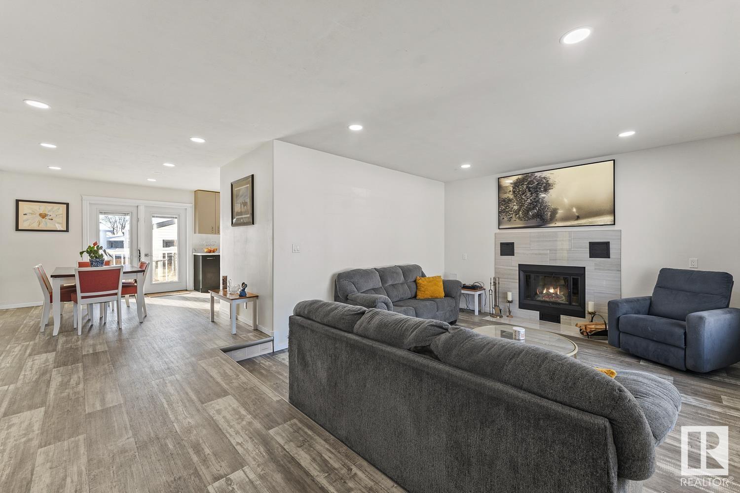 Property at 4219 50A AV image 3