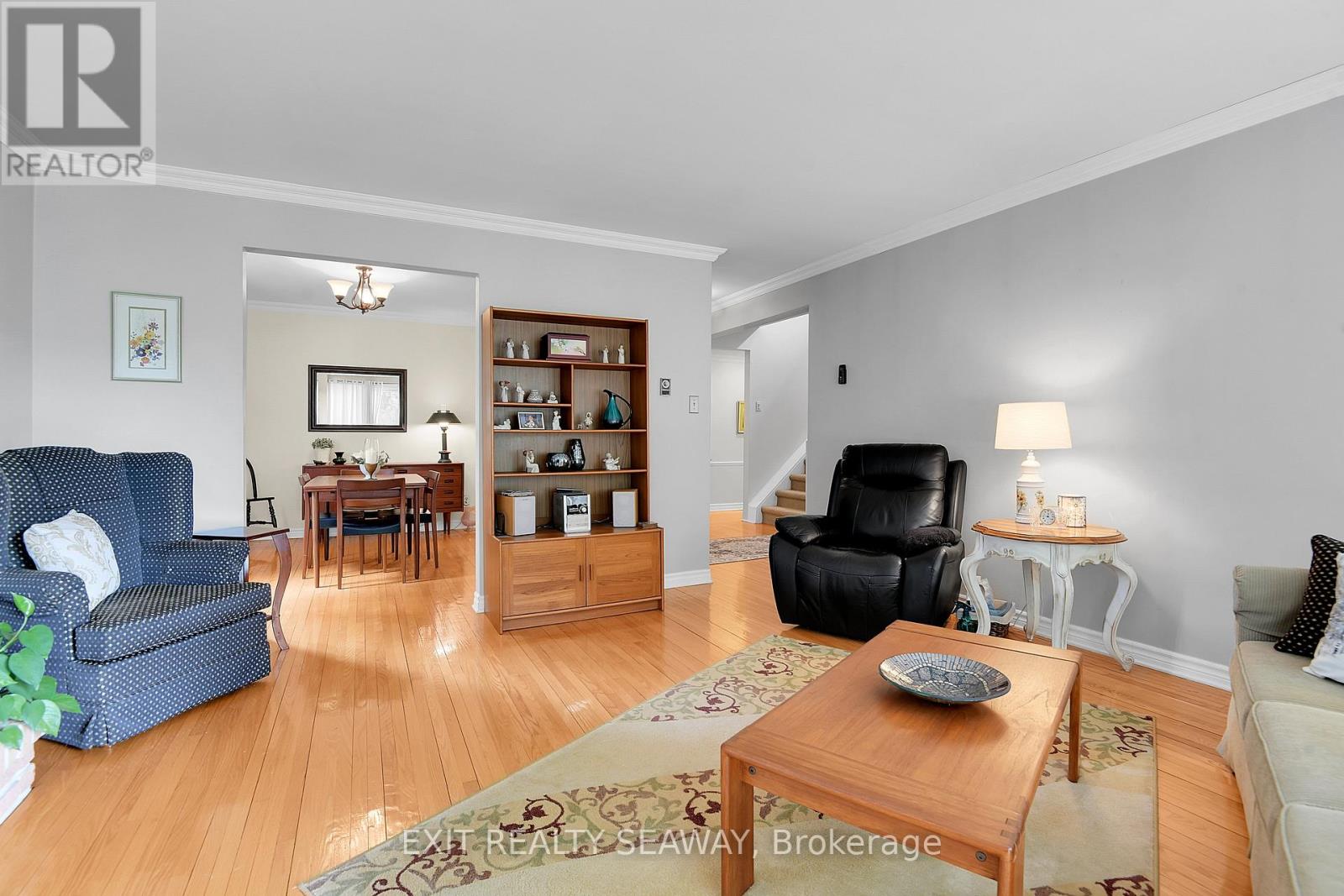 38 Spruce Street, South Stormont, Ontario  K0C 1M0 - Photo 11 - X12203552