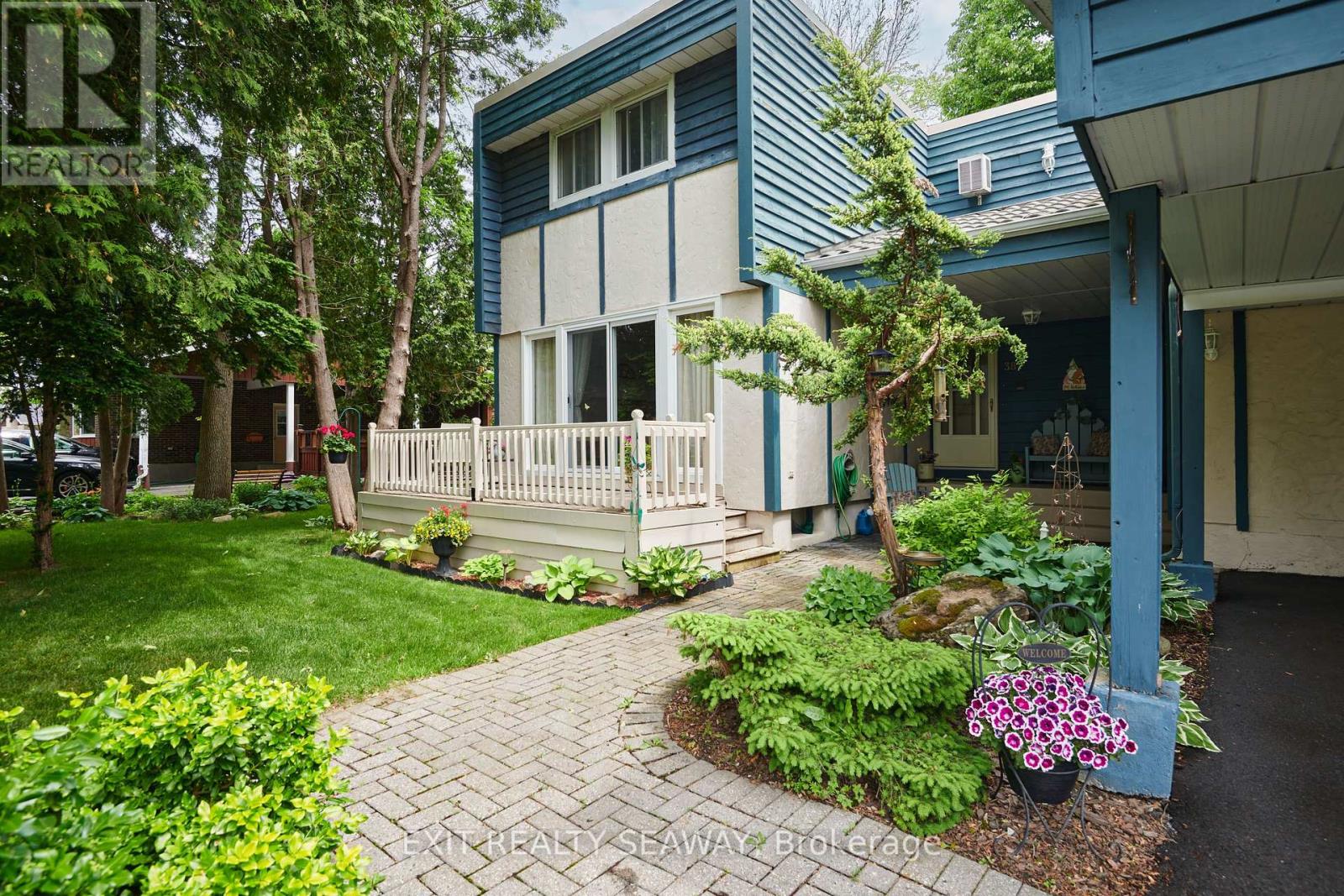 38 Spruce Street, South Stormont, Ontario  K0C 1M0 - Photo 2 - X12203552