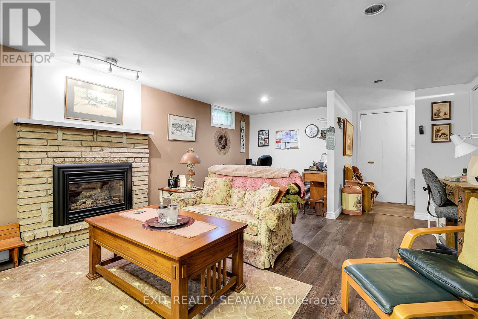 38 Spruce Street, South Stormont, Ontario  K0C 1M0 - Photo 24 - X12203552