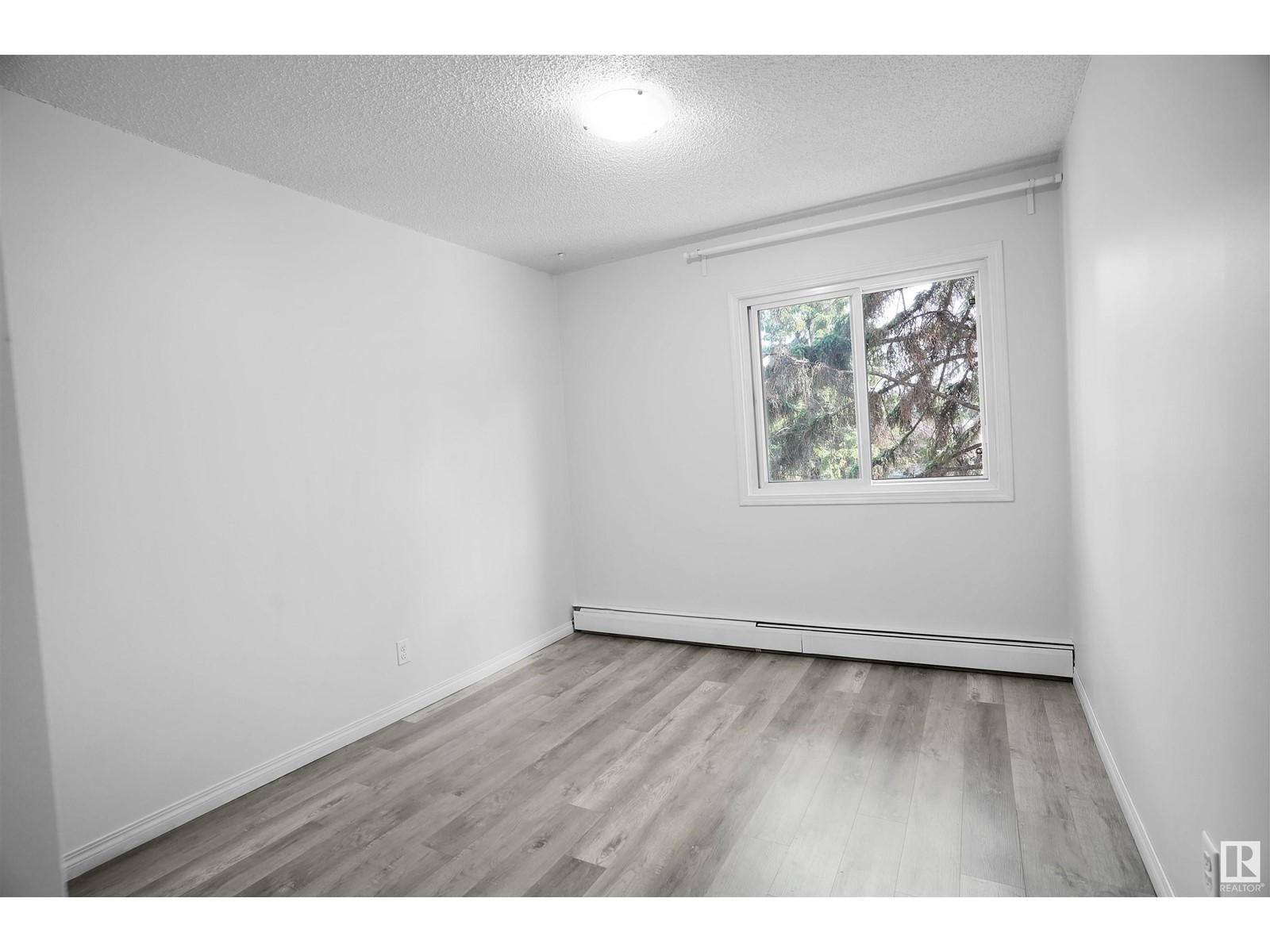 #313 5730 Riverbend Rd Nw, Edmonton, Alberta  T6H 4T4 - Photo 11 - E4440972