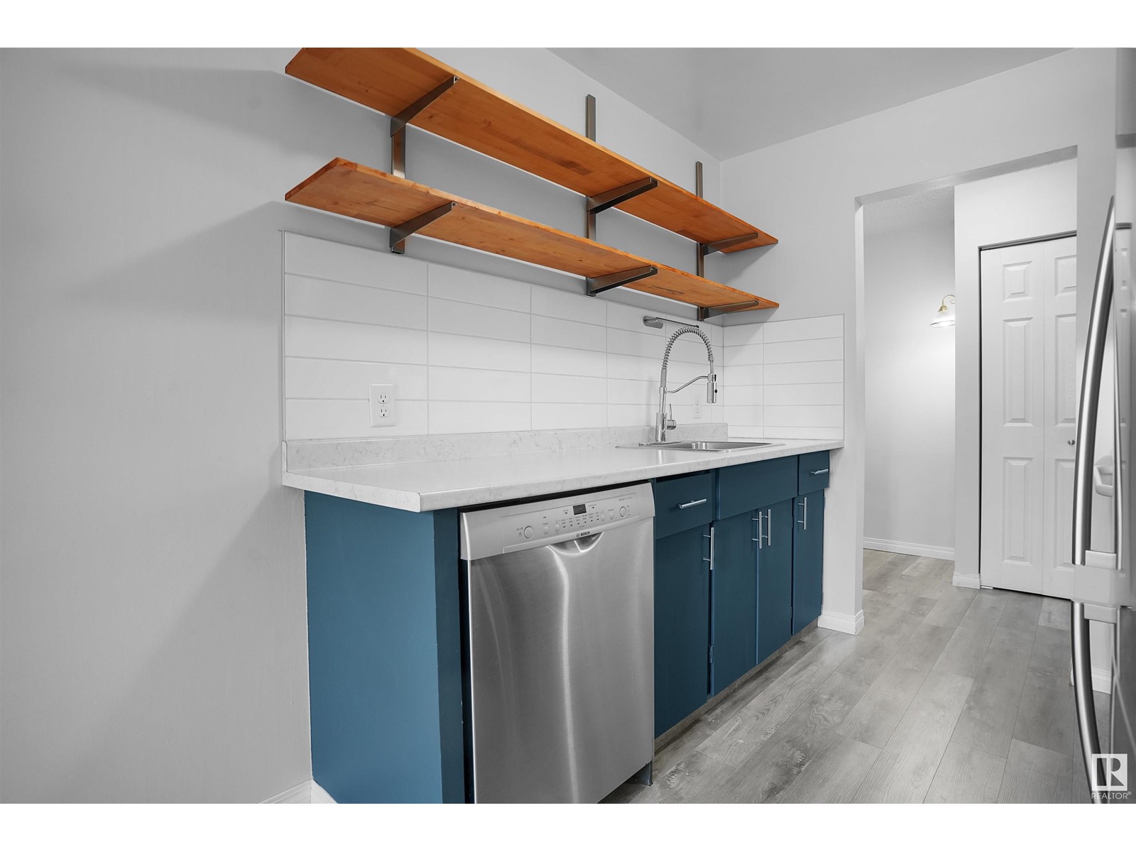 #313 5730 Riverbend Rd Nw, Edmonton, Alberta  T6H 4T4 - Photo 3 - E4440972
