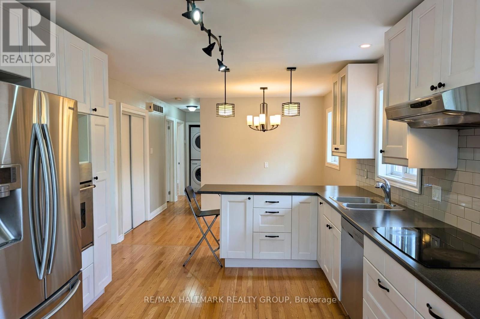 208 - 210 Renouf Avenue, Ottawa, Ontario  K1K 3T1 - Photo 7 - X12203589