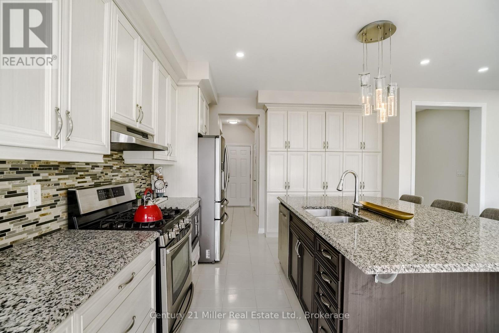 150 Culp Trail, Oakville, Ontario  L6M 0W2 - Photo 14 - W12203570