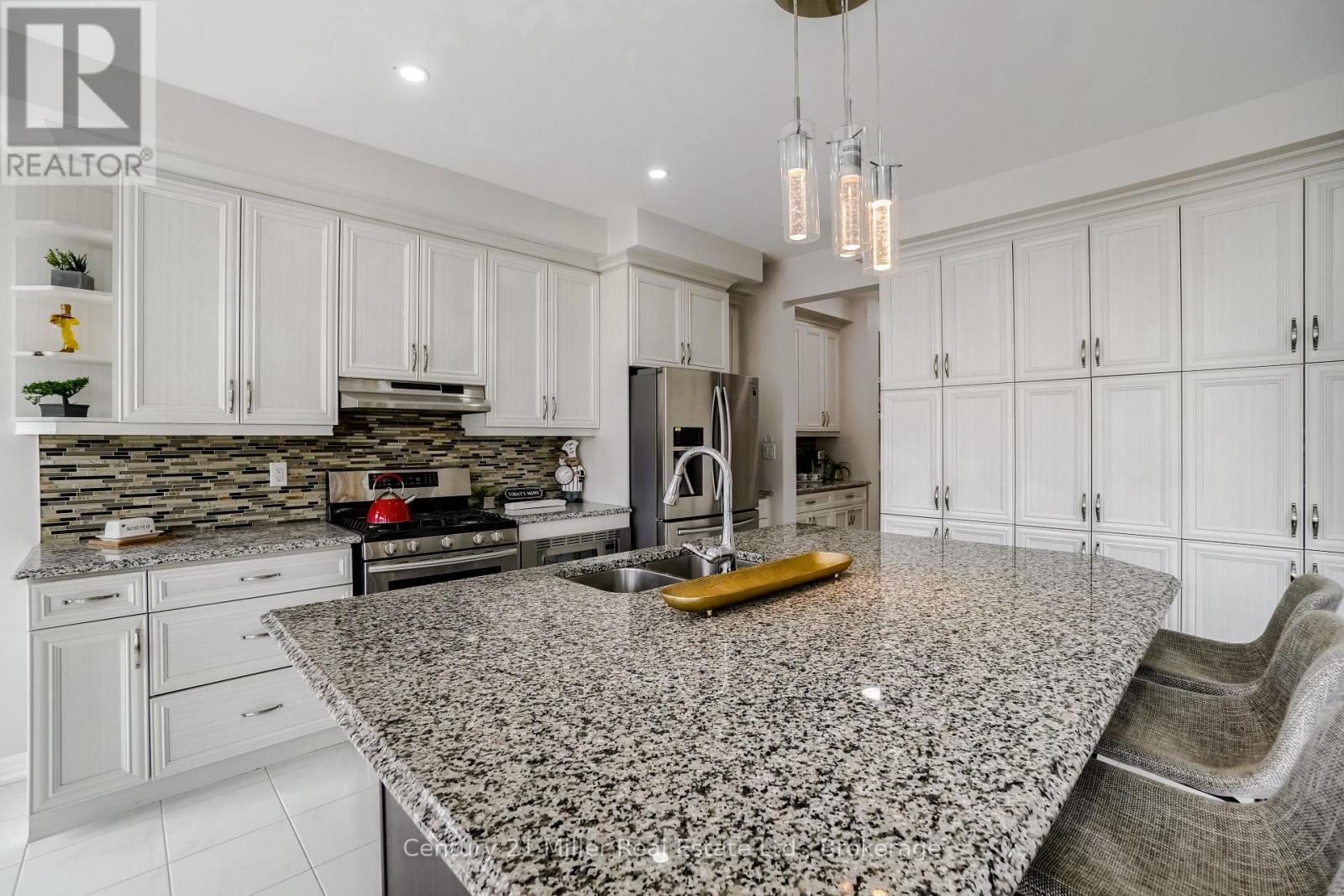 150 Culp Trail, Oakville, Ontario  L6M 0W2 - Photo 16 - W12203570