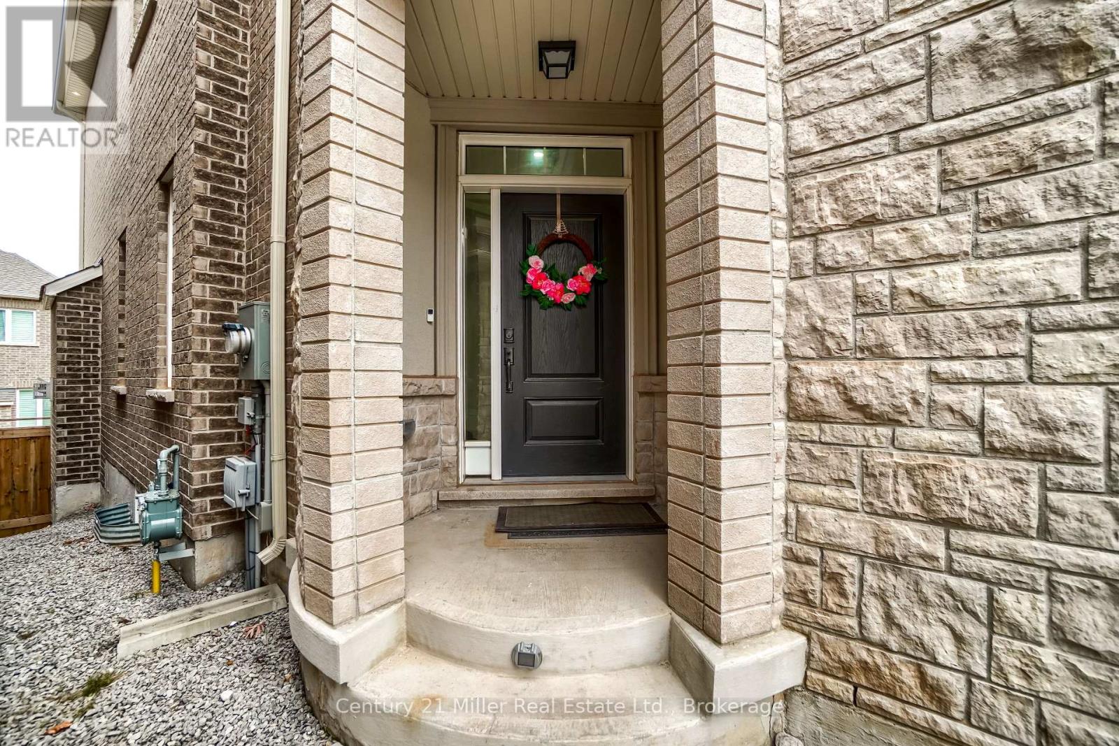 150 Culp Trail, Oakville, Ontario  L6M 0W2 - Photo 2 - W12203570