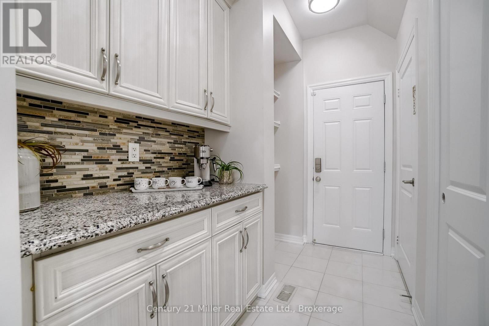 150 Culp Trail, Oakville, Ontario  L6M 0W2 - Photo 23 - W12203570