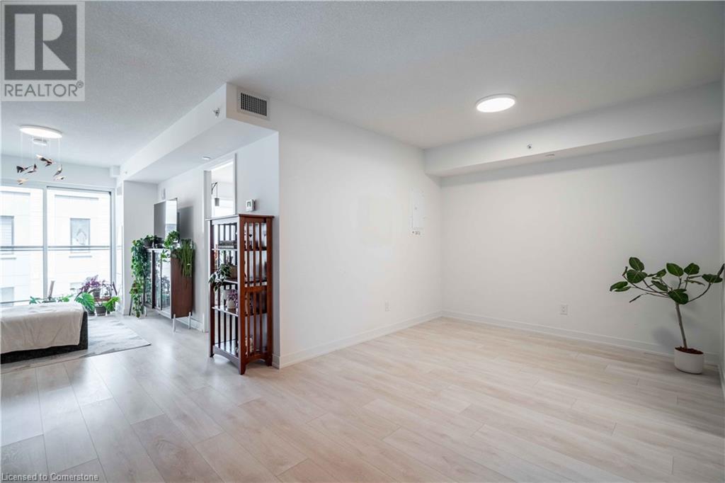 1117 Cooke Boulevard Unit# A310, Burlington, Ontario  L7T 0C6 - Photo 10 - 40738421