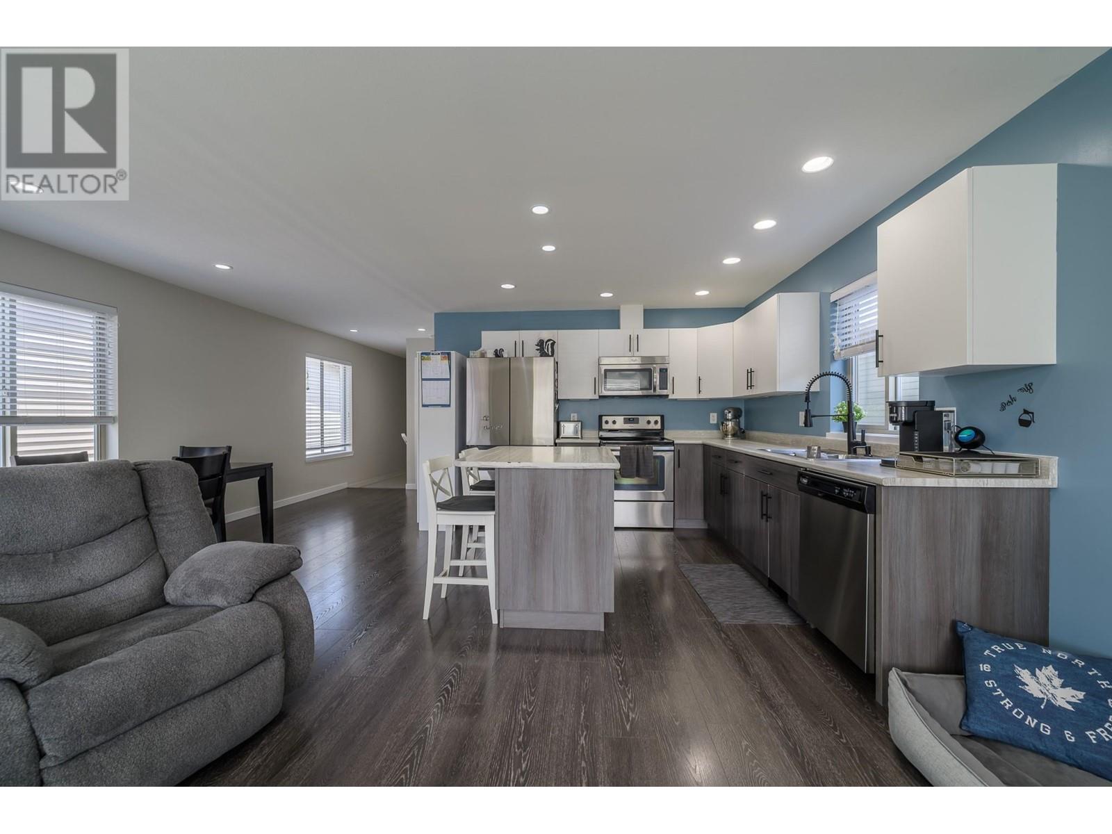 Property at 1850 HUGH ALLAN Drive Unit# 119 image 3