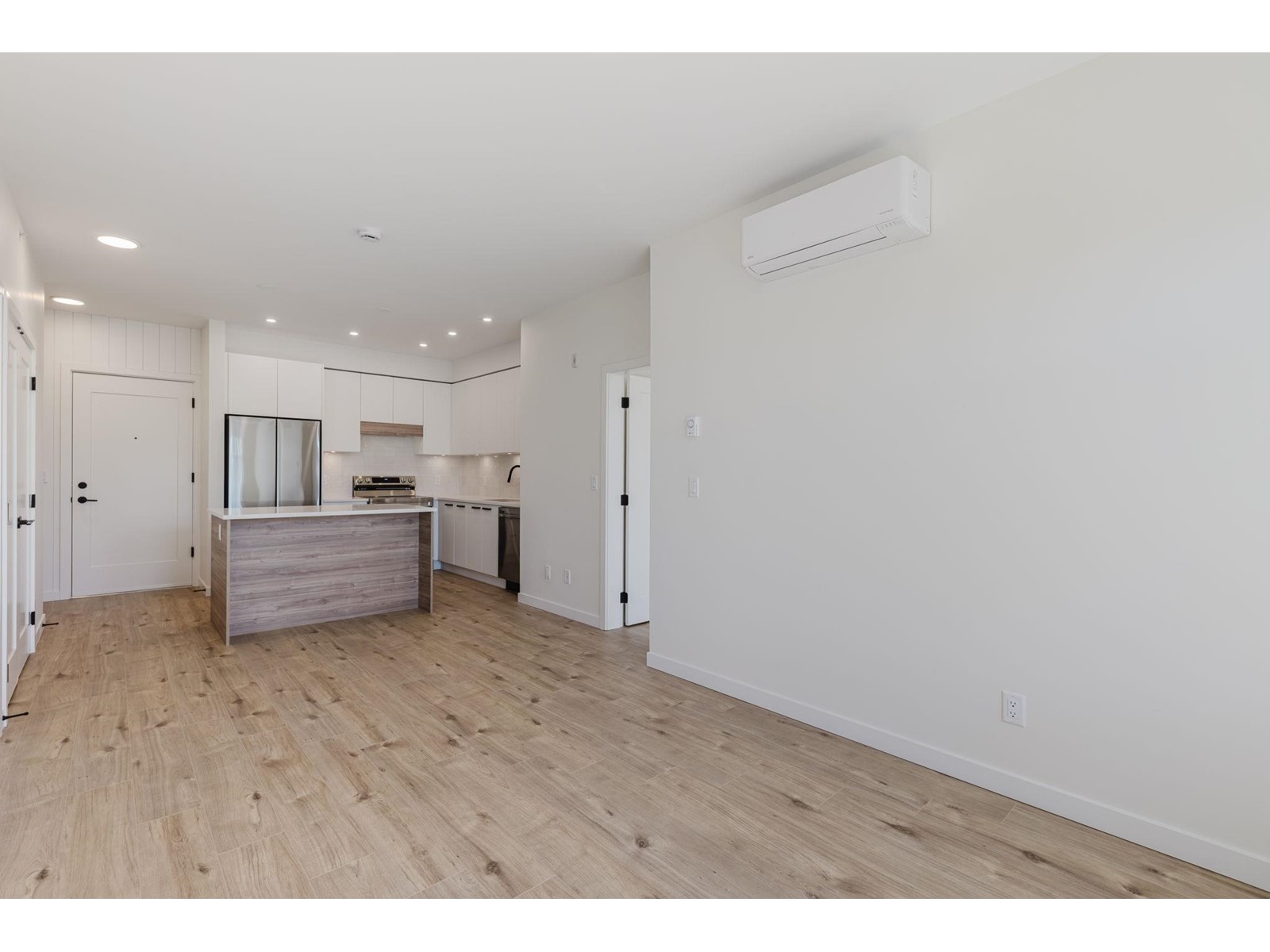 413 33920 Best Avenue, Mission, British Columbia  V2V 0L9 - Photo 2 - R3000798
