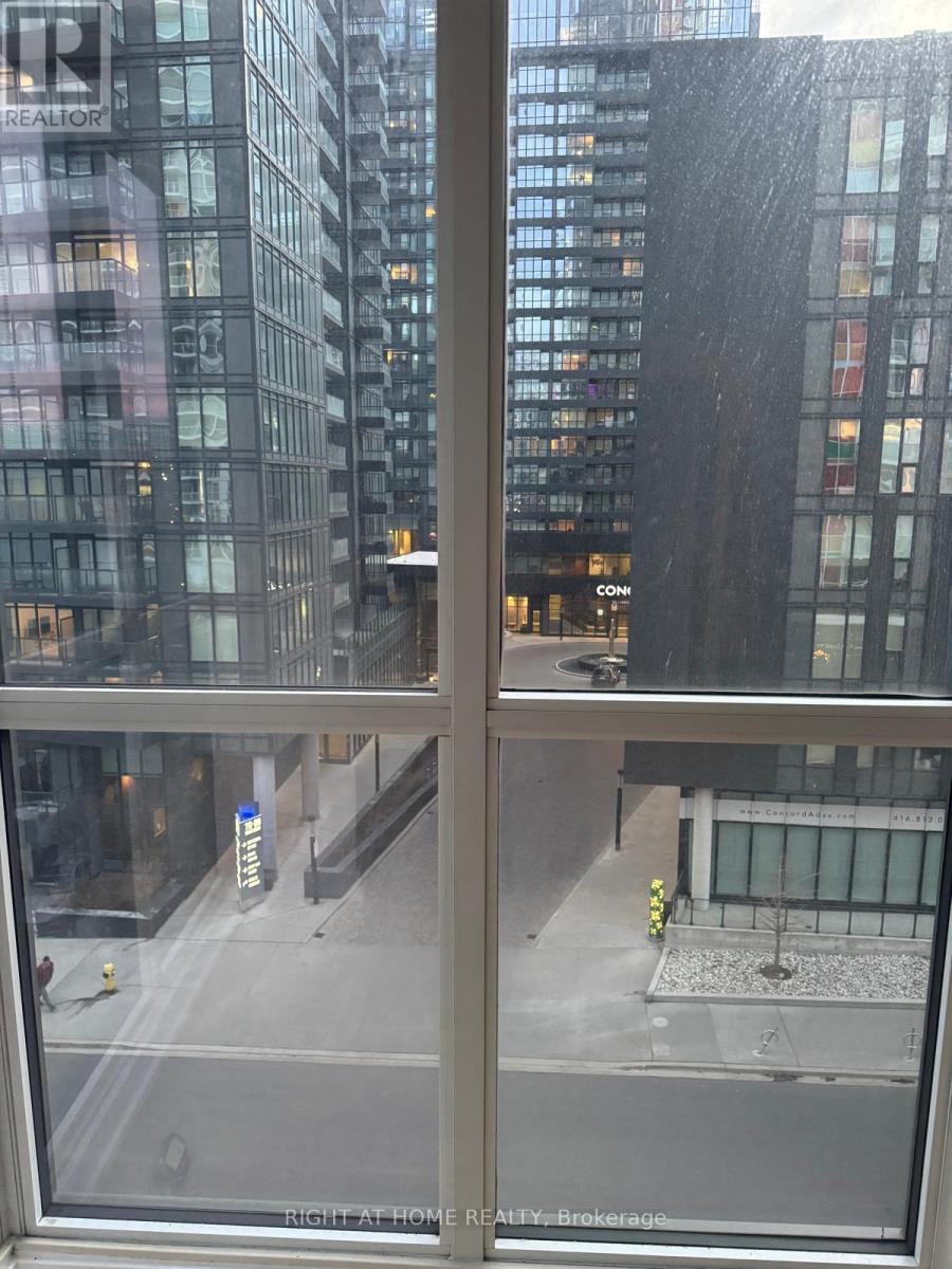 606 - 85 Queens Wharf Road, Toronto, Ontario  M5V 0J9 - Photo 14 - C12011897