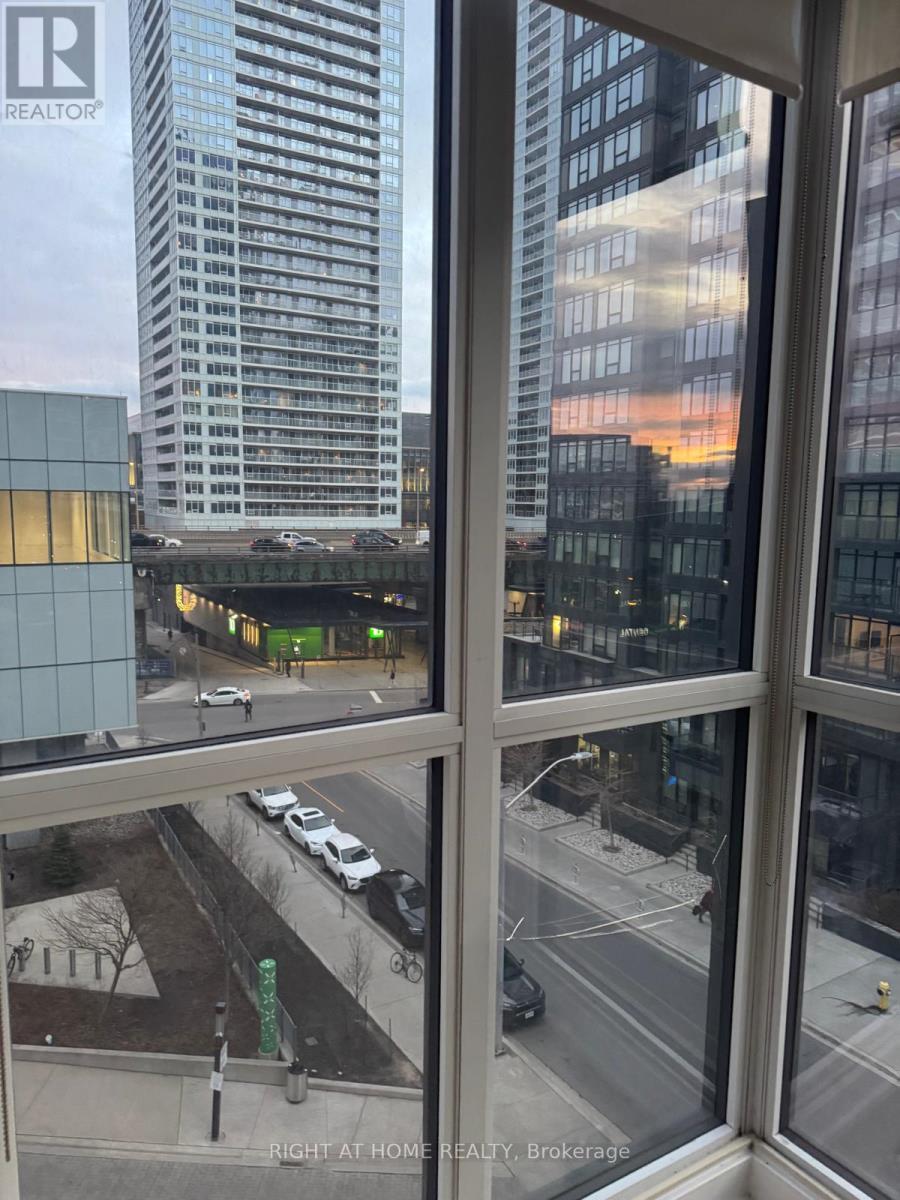 606 - 85 Queens Wharf Road, Toronto, Ontario  M5V 0J9 - Photo 5 - C12011897