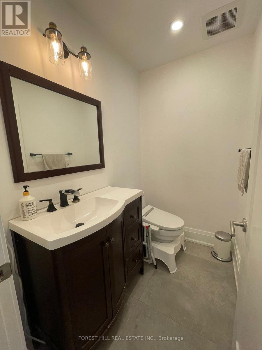 Main - 284 Hounslow Avenue, Toronto, Ontario  M2N 2B8 - Photo 8 - C12191460