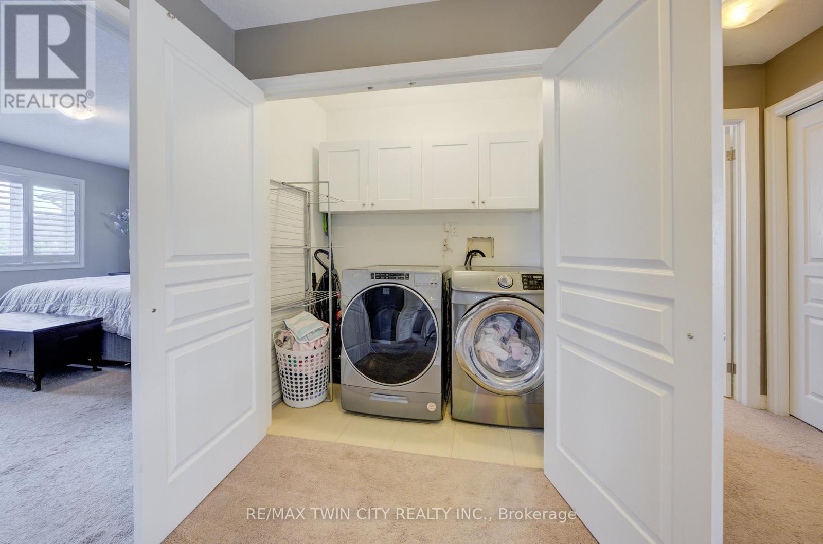 354 Salisbury Avenue, Cambridge, Ontario  N1S 0A2 - Photo 17 - X12198851