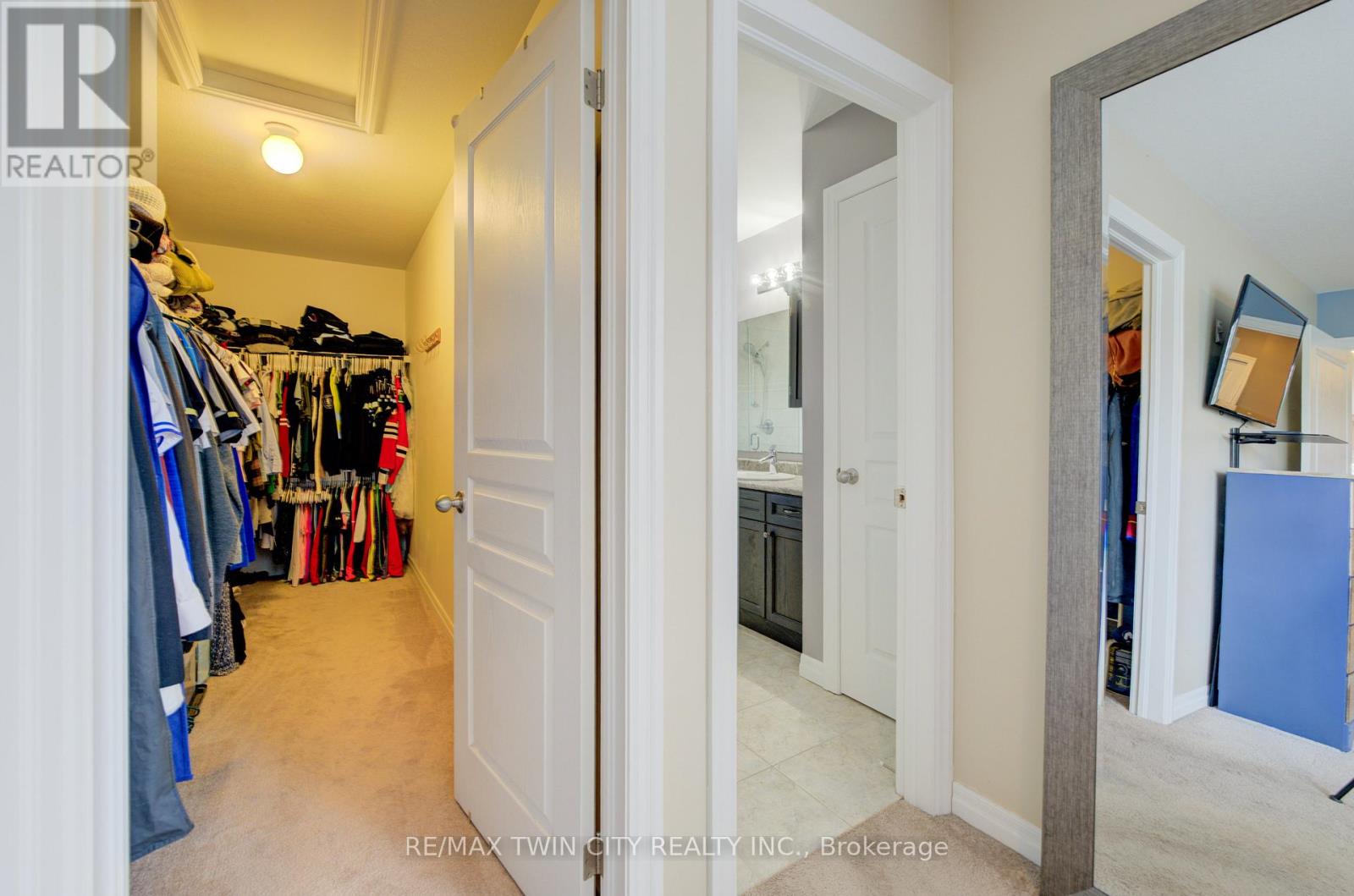 354 Salisbury Avenue, Cambridge, Ontario  N1S 0A2 - Photo 20 - X12198851