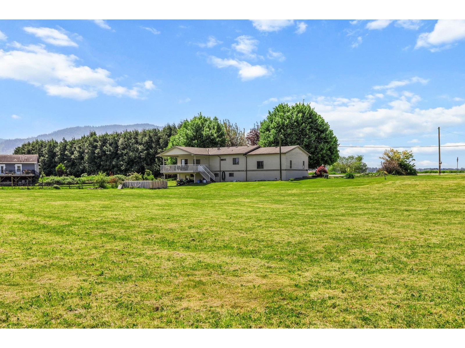 36707 Mckamie Road, Mission, British Columbia  V0M 1H0 - Photo 3 - R3011737